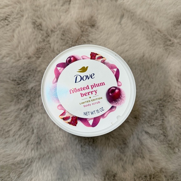 2 Dove Frosted Plum Berry Body Scrub - Limited Edition - New - Picture 7 of 8
